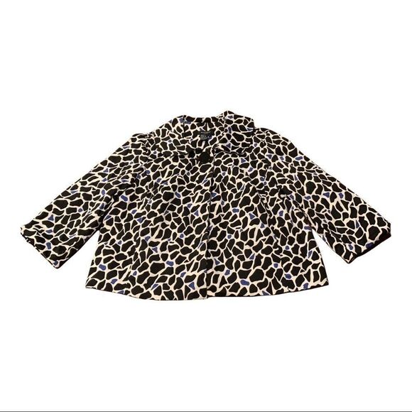 Sandro Jackets & Blazers - Sandro Giraffe Print Lined Jacket Peter Pan Collar